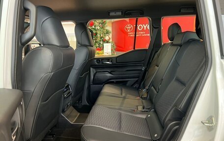 Toyota Land Cruiser Prado, 2024 год, 12 850 000 рублей, 28 фотография