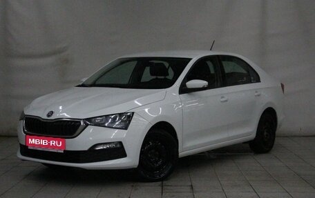 Skoda Rapid II, 2020 год, 1 600 000 рублей, 1 фотография