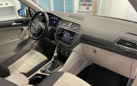 Volkswagen Tiguan II, 2018 год, 2 465 000 рублей, 5 фотография