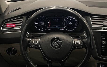 Volkswagen Tiguan II, 2018 год, 2 465 000 рублей, 13 фотография