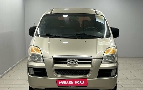 Hyundai H-1 II рестайлинг, 2005 год, 699 000 рублей, 6 фотография