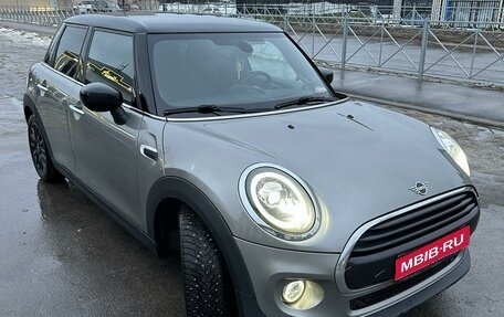 MINI Hatch, 2019 год, 2 230 000 рублей, 1 фотография