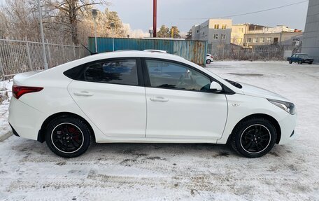 Hyundai Solaris II рестайлинг, 2017 год, 940 000 рублей, 8 фотография