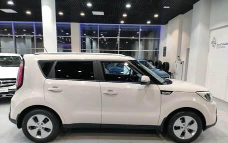 KIA Soul II рестайлинг, 2014 год, 1 315 000 рублей, 5 фотография