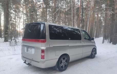 Nissan Elgrand III, 2002 год, 1 480 000 рублей, 28 фотография