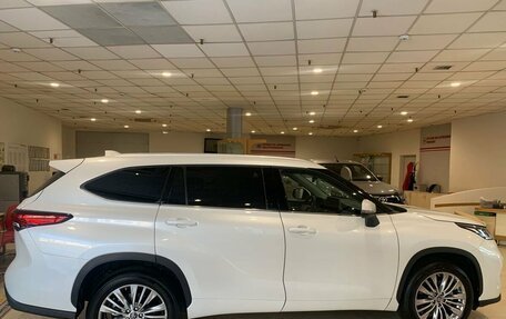 Toyota Highlander, 2024 год, 7 850 000 рублей, 10 фотография