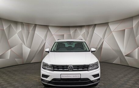 Volkswagen Tiguan II, 2018 год, 2 355 000 рублей, 7 фотография