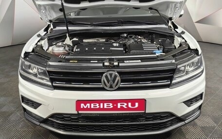 Volkswagen Tiguan II, 2018 год, 2 355 000 рублей, 17 фотография