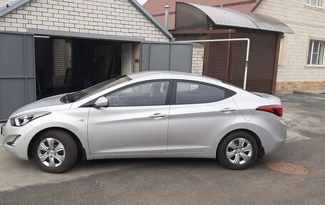 Hyundai Elantra V, 2015 год, 1 500 000 рублей, 3 фотография