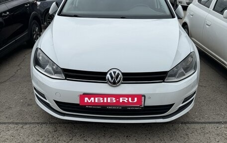 Volkswagen Golf VII, 2013 год, 1 220 000 рублей, 2 фотография