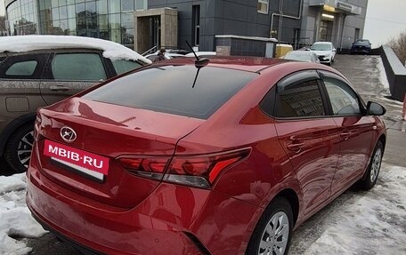 Hyundai Solaris II рестайлинг, 2020 год, 2 000 000 рублей, 3 фотография