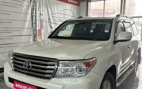 Toyota Land Cruiser 200, 2013 год, 4 000 000 рублей, 1 фотография