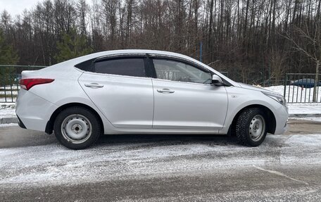 Hyundai Solaris II рестайлинг, 2017 год, 1 410 000 рублей, 6 фотография