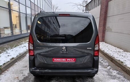 Peugeot Partner II рестайлинг 2, 2022 год, 2 490 000 рублей, 5 фотография