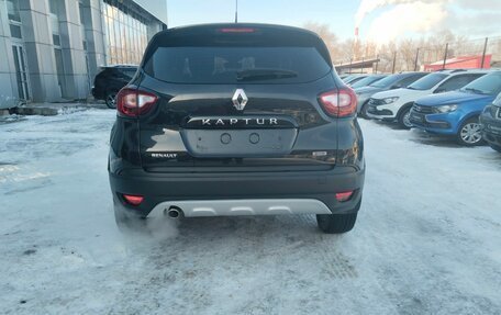 Renault Kaptur I рестайлинг, 2016 год, 1 390 000 рублей, 4 фотография