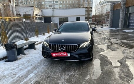 Mercedes-Benz E-Класс, 2017 год, 3 100 000 рублей, 2 фотография