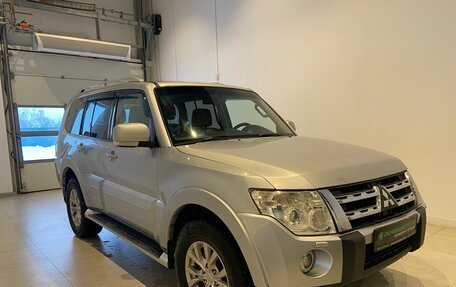 Mitsubishi Pajero IV, 2011 год, 1 520 000 рублей, 2 фотография