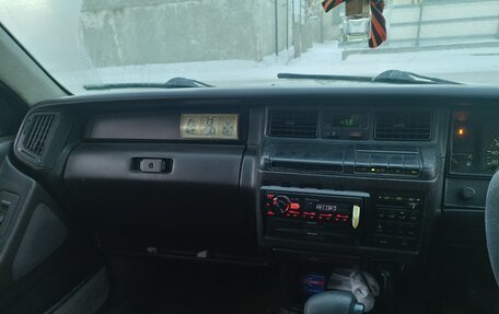 Toyota Crown, 1985 год, 600 000 рублей, 10 фотография