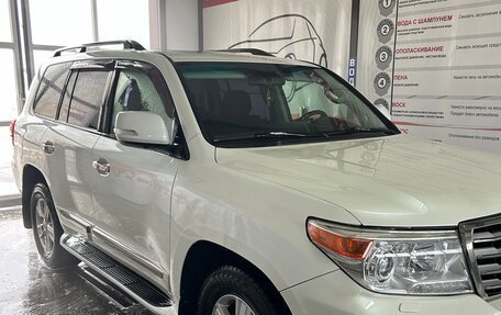 Toyota Land Cruiser 200, 2013 год, 4 000 000 рублей, 2 фотография