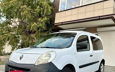 Renault Kangoo II рестайлинг, 2009 год, 830 000 рублей, 5 фотография