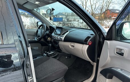 Mitsubishi L200 IV рестайлинг, 2012 год, 1 650 000 рублей, 8 фотография