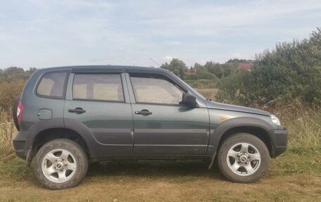 Chevrolet Niva I рестайлинг, 2009 год, 650 000 рублей, 3 фотография