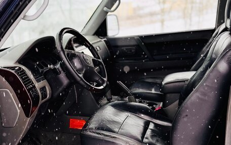 Mitsubishi Pajero III рестайлинг, 2002 год, 999 000 рублей, 22 фотография