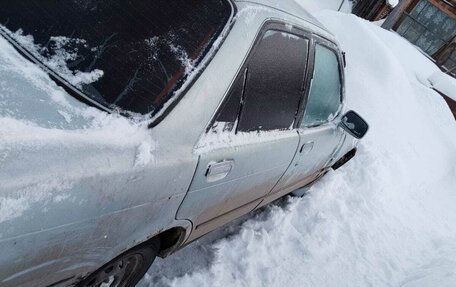 Toyota Carina, 1992 год, 200 000 рублей, 6 фотография