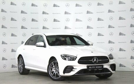 Mercedes-Benz E-Класс, 2021 год, 4 950 000 рублей, 3 фотография