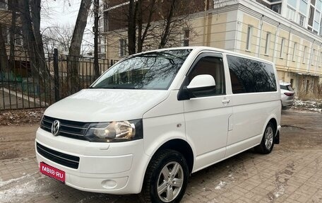 Volkswagen Caravelle T5, 2011 год, 1 800 000 рублей, 1 фотография