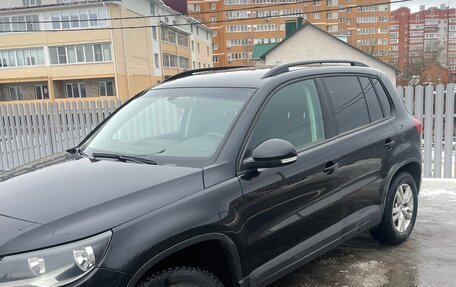 Volkswagen Tiguan I, 2011 год, 1 120 000 рублей, 2 фотография