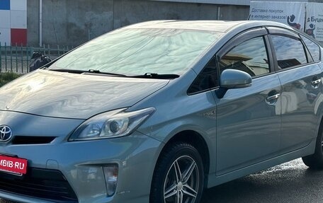 Toyota Prius, 2013 год, 1 290 000 рублей, 4 фотография