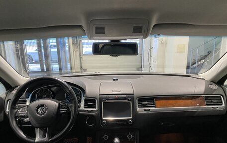 Volkswagen Touareg III, 2012 год, 2 139 000 рублей, 12 фотография