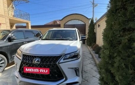 Lexus LX III, 2016 год, 7 300 000 рублей, 2 фотография