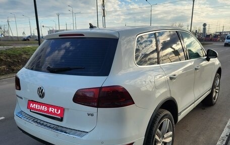 Volkswagen Touareg III, 2010 год, 2 100 000 рублей, 16 фотография