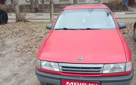 Opel Vectra A, 1991 год, 260 000 рублей, 1 фотография