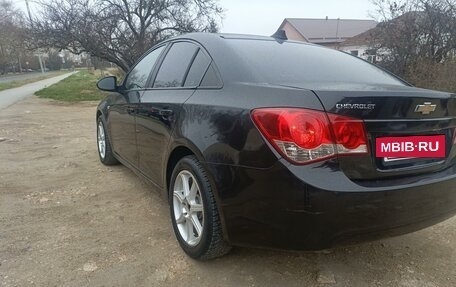 Chevrolet Cruze II, 2009 год, 620 000 рублей, 2 фотография