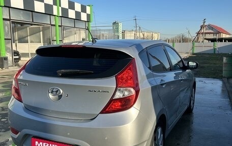 Hyundai Solaris II рестайлинг, 2011 год, 850 000 рублей, 10 фотография