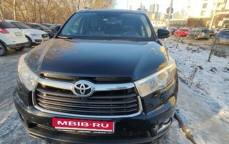 Toyota Highlander III, 2015 год, 2 999 000 рублей, 4 фотография