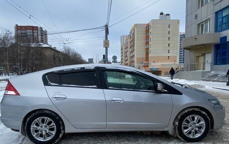 Honda Insight II рестайлинг, 2009 год, 1 050 000 рублей, 4 фотография