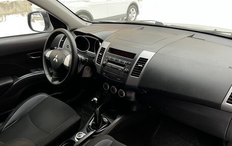 Mitsubishi Outlander III рестайлинг 3, 2008 год, 990 000 рублей, 11 фотография