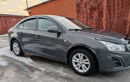 Chevrolet Cruze II, 2013 год, 975 000 рублей, 2 фотография