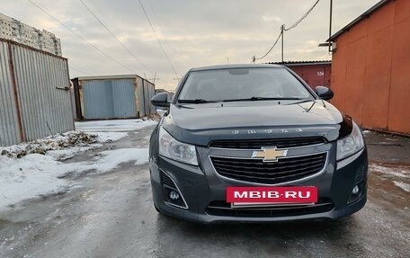 Chevrolet Cruze II, 2013 год, 975 000 рублей, 3 фотография