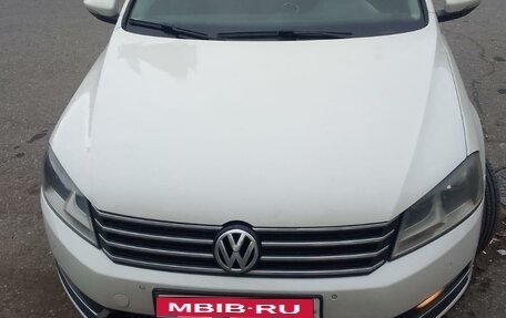 Volkswagen Passat B7, 2011 год, 977 000 рублей, 1 фотография