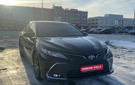 Toyota Camry, 2023 год, 3 750 000 рублей, 1 фотография