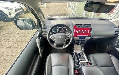 Toyota Land Cruiser Prado 150 рестайлинг 2, 2021 год, 7 651 000 рублей, 17 фотография