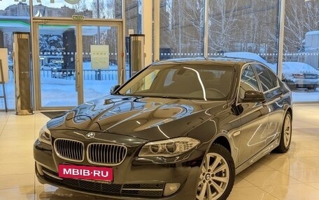 BMW 5 серия, 2011 год, 1 549 000 рублей, 3 фотография