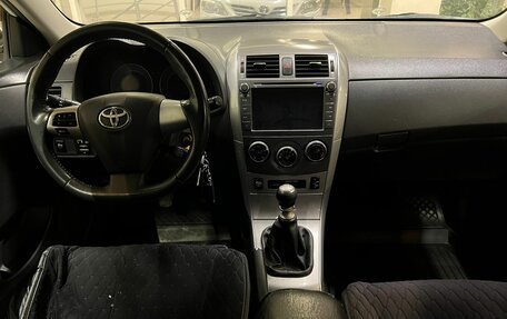 Toyota Corolla, 2011 год, 1 100 000 рублей, 8 фотография