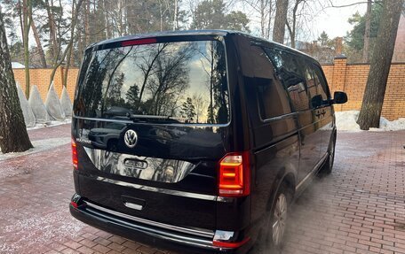 Volkswagen Multivan T6 рестайлинг, 2018 год, 5 000 000 рублей, 4 фотография