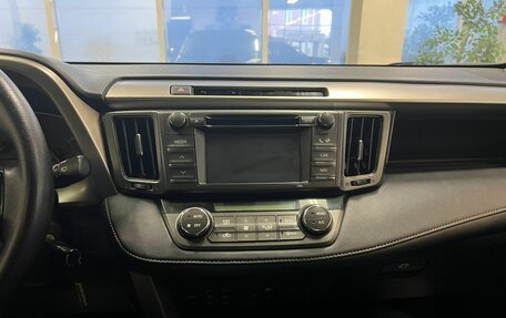 Toyota RAV4, 2013 год, 1 800 000 рублей, 12 фотография